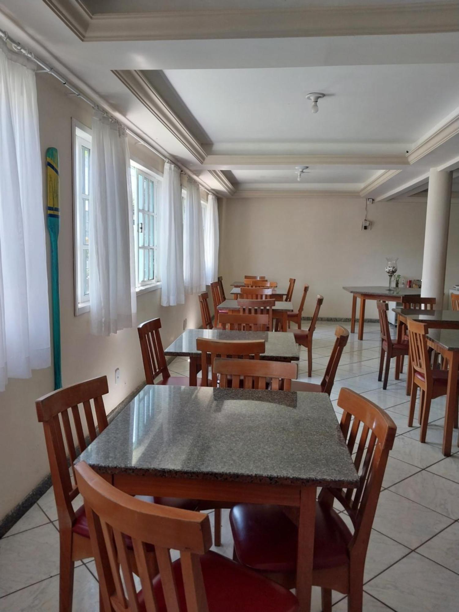 Baleia Azul Inn